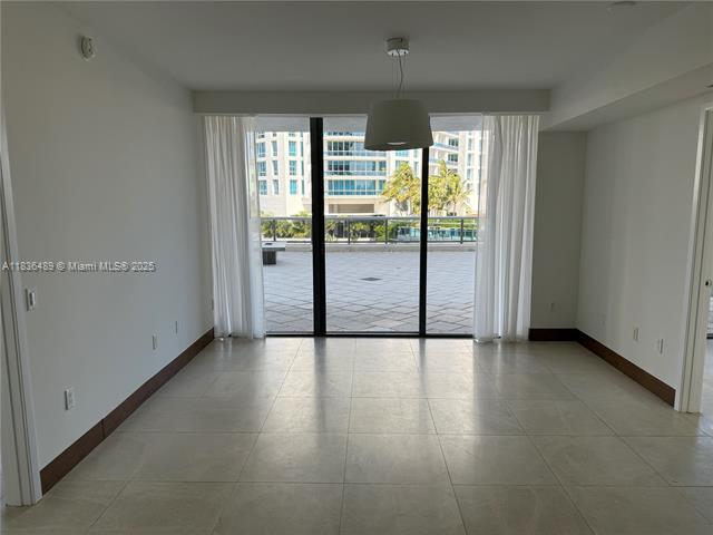 Photo - 5875 Collins Ave Unit 505