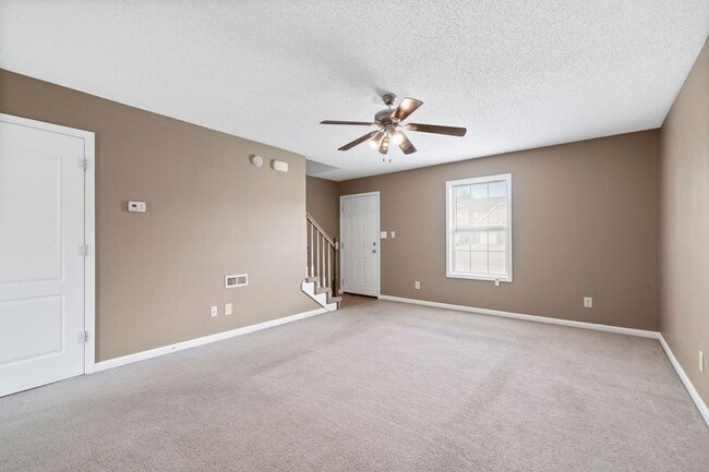 Photo - 524 Patriot Park Ct Unit B