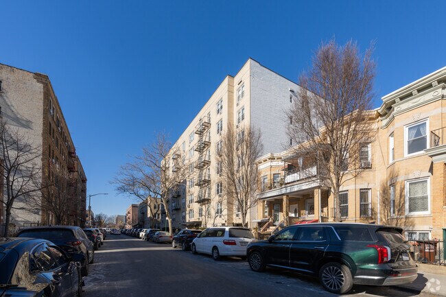 Photo - 2021 84th St