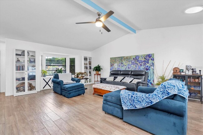 Photo - 10105 Briar Cir