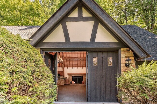 Photo - 7020 S Woodland Rd