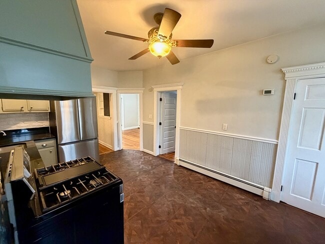 Photo - 324 Chelsea St Unit 3