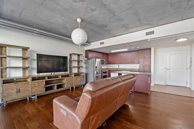 Photo - 1080 Park Blvd Unit 202