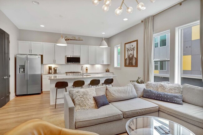 Photo - 1130 Harmony Way Unit ID1250946P