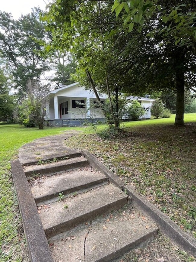 Photo - Renovated 3 Bedroom 1 Bath Home for Rent