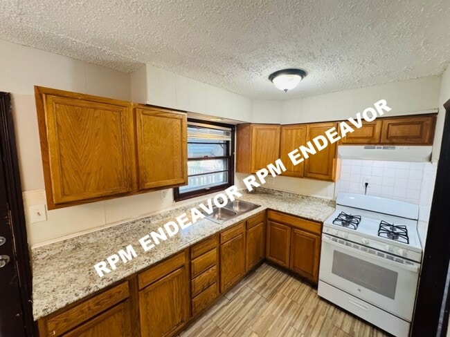 Photo - 4 Bed | 2 Bath | Pet Friendly | Spacious ,Fenced in Yard!