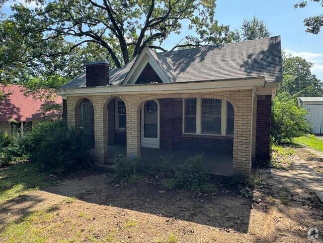 Building Photo - Contact Chad Taylor 501-231-7612 Rental