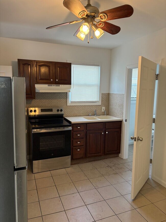 Photo - 27 Lansing St Unit 2nd