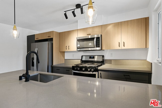 Photo - 2918 Hauser Blvd Unidad 3