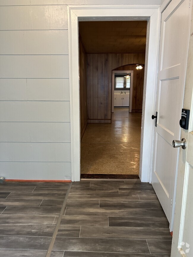 Building Photo - 6709 Jesse Rushing Rd Rental