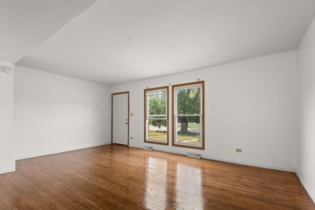 Photo - 1219 Broadway Avenue