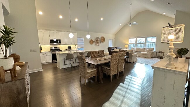 Photo - 28 Tabby Pl Ln