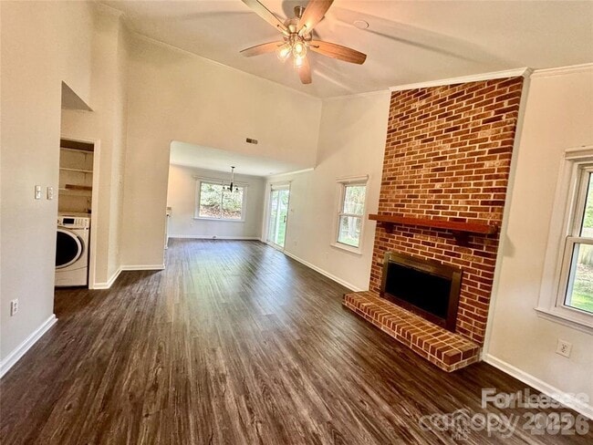 Photo - 2423 Emstead Ct