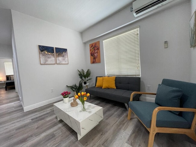 29 Oviedo Ave Unit SI FL2-ID1056543P