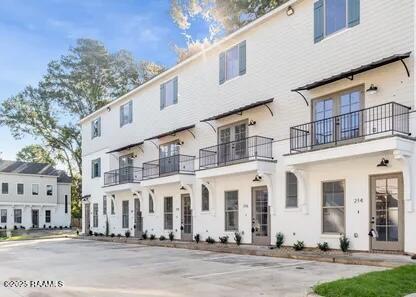 214 Steiner Oaks
