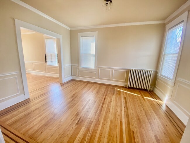 Photo - 2829 Brighton St