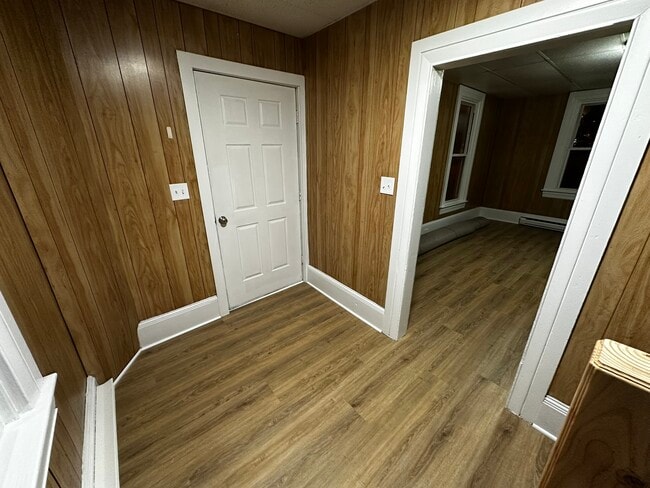 Photo - 408 S Queen St