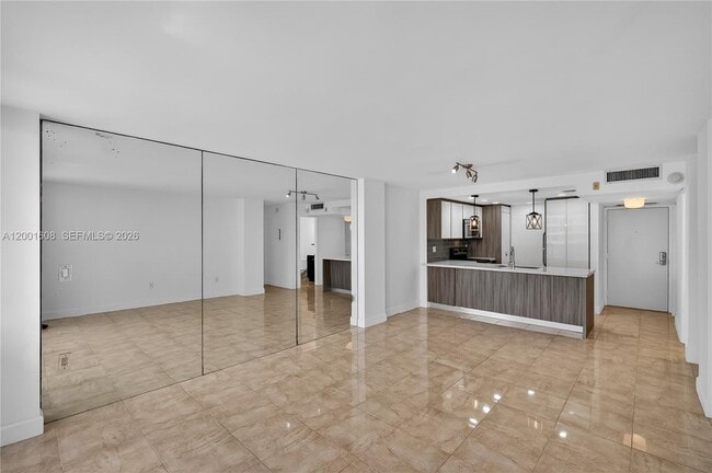 Photo - 600 NE 36th St Unit 1220