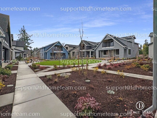 Photo - "Charming Kirkland Retreat: Cozy 2-Bedroom Gem with Hardwood Floors & Fireplace!"