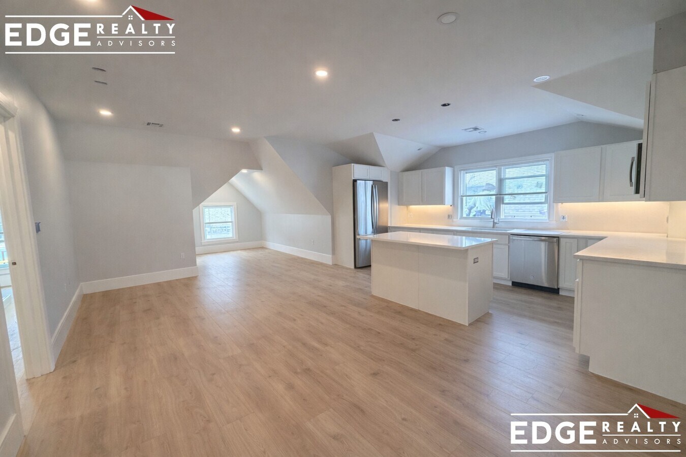 Photo - 28 Brooks St Unit 3