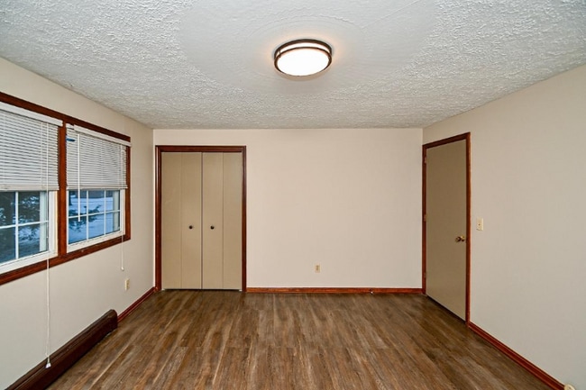 Photo - 457-459 Hutchison Dr Unit 457