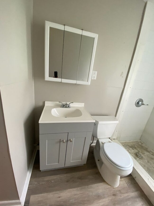 Photo - Sandusky Available Now Unit 1218 Buchanan St