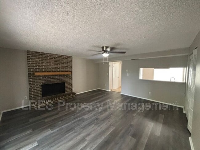 4974 Sanoma Village