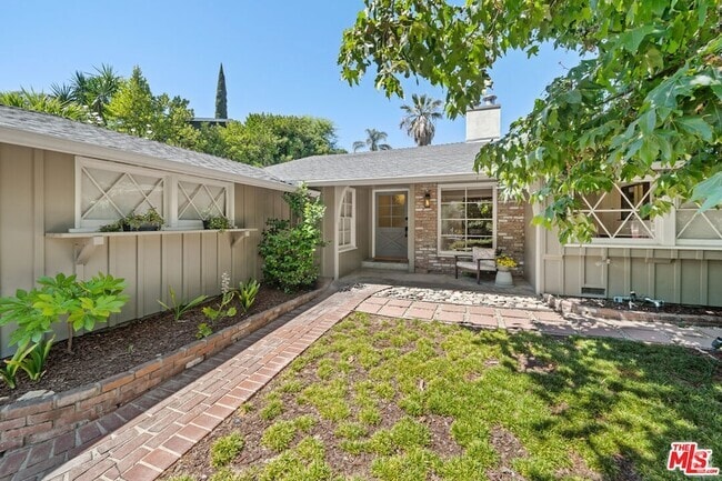 Building Photo - 3709 Stone Canyon Ave Rental