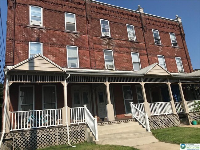 Photo - 529 Linden St Unidad 3