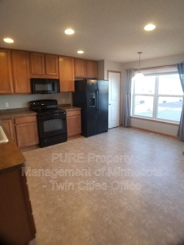 Photo - 5092 French Dr N