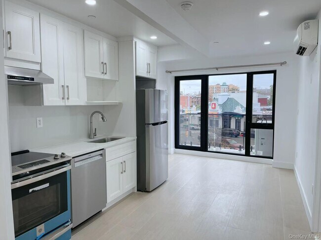 Photo - 165-02 Sanford Ave Unit 301