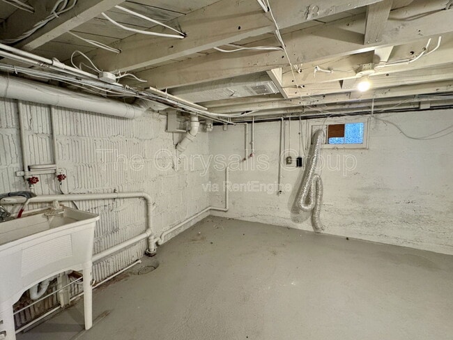 Photo - 222 W Campbell St