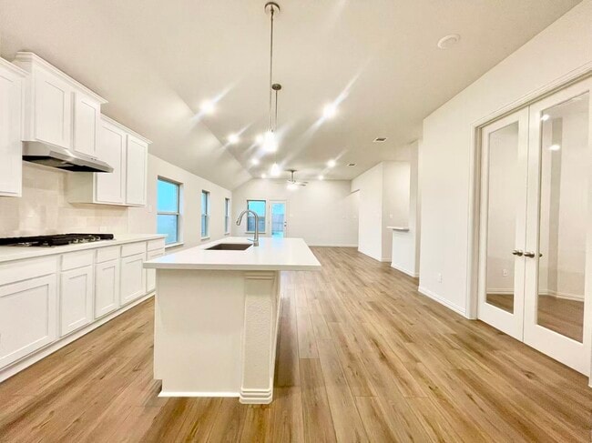 Photo - 16629 Freshwater Dr