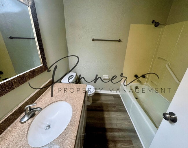 Photo - 11426 E 71 St