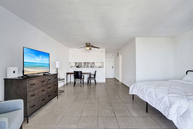 Photo - 777 NW 155th Ln Unidad SI ID1504059P