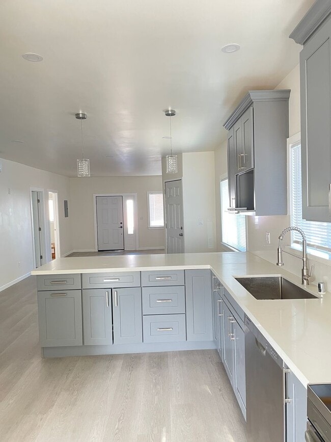 Photo - Beautifully updated 3-bedroom, 2-bathroom ...