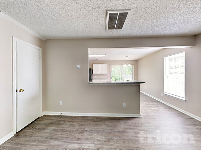 Photo - 3325 Alderknoll Ct