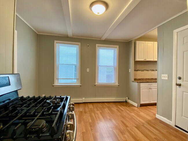 Photo - 11 Richter St