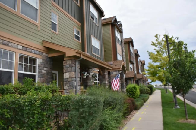 Building Photo - 15455 Canyon Rim Dr Unit 207