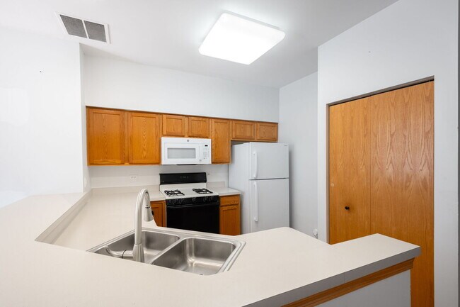 Photo - 2877 Stonewater Dr