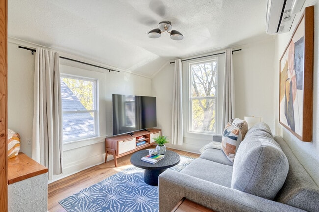 Photo - 2515 NW Upshur St Unit SI ID1611874P