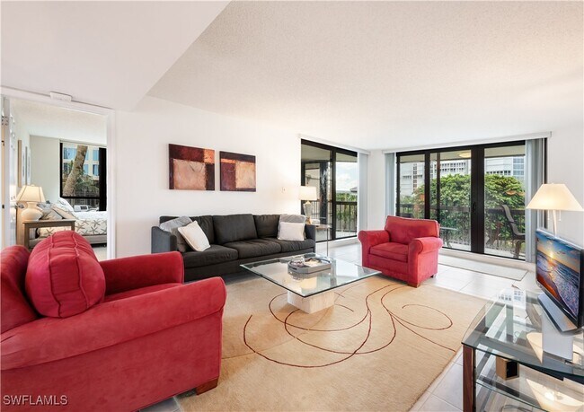 Building Photo - 4551 Gulf Shore Blvd N Unit 306