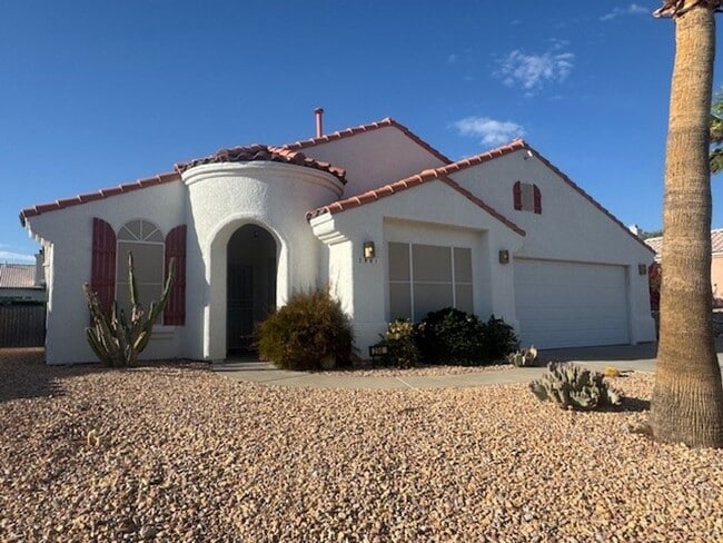 Photo - 2BR + 2 BONUS ROOMS with 54 foot Long Boat/Toys DEEP Garage