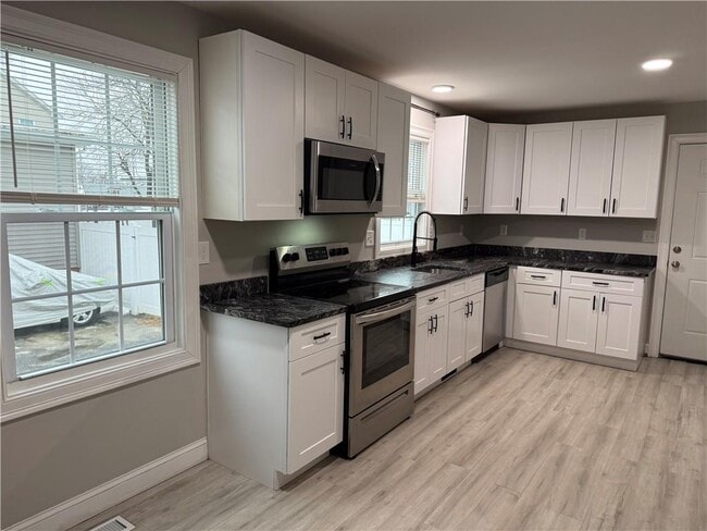 Photo - 25 Denison St