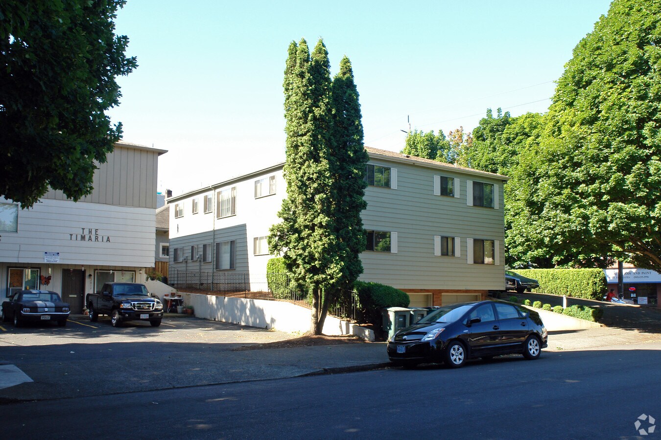Kern Park - Kern Park Apartments