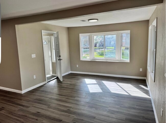 Photo - 3634 N 49th St