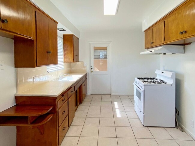 Photo - 215 S Baldwin Ave Unidad 215 #A