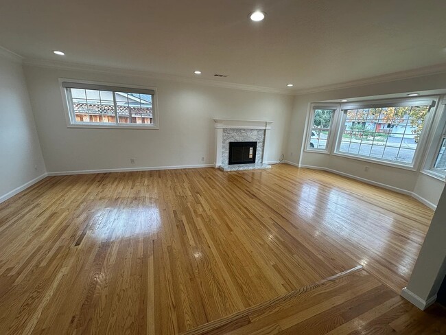 Photo - 575 Modoc Ct