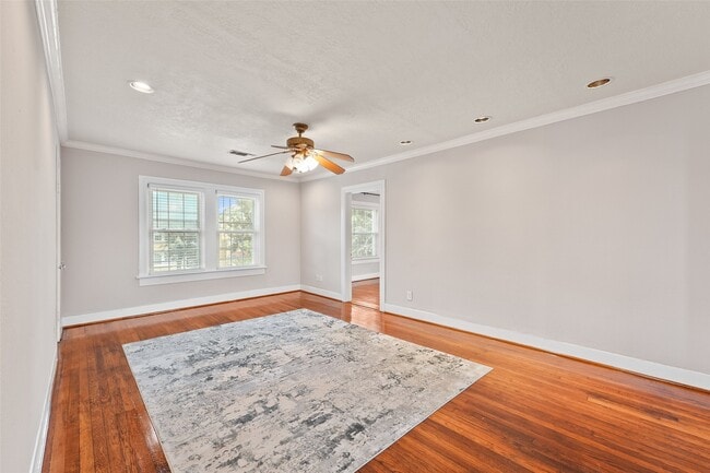 Photo - 1637 Castle Ct