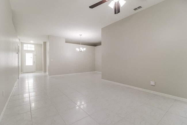 Photo - 131 Harwood Cir